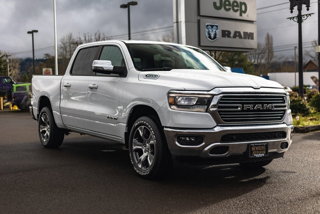 2023 RAM 1500 Laramie Crew Cab 4x4 5'7' Box