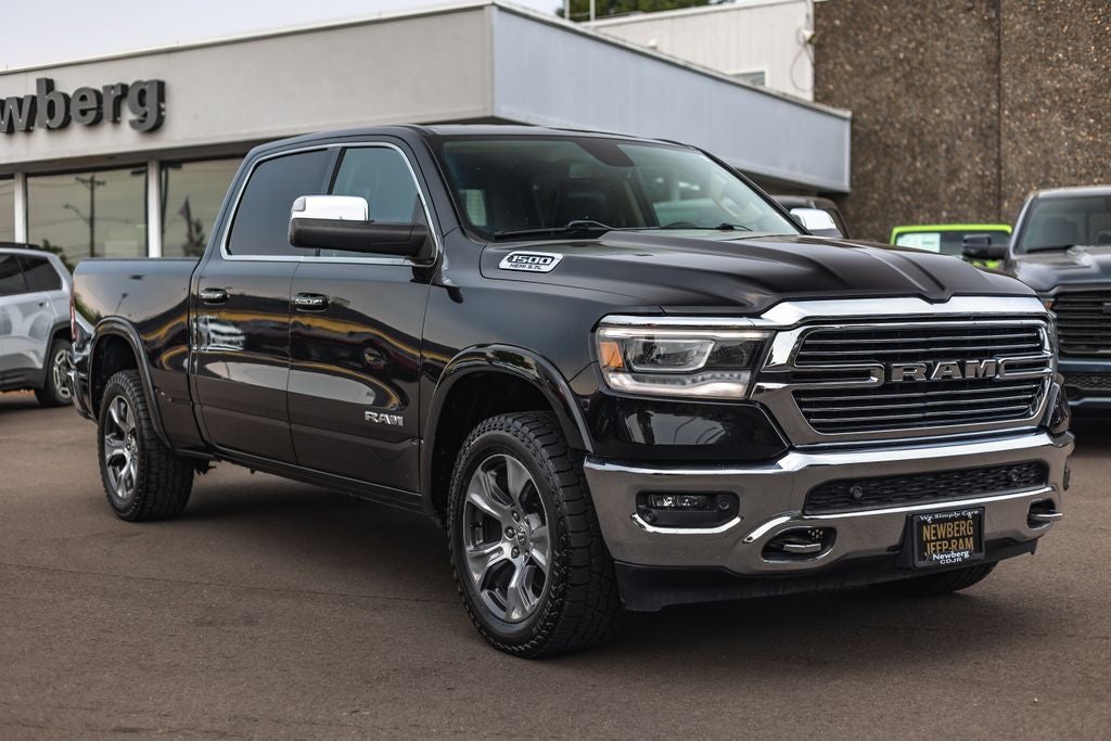 2019 RAM 1500 Laramie Crew Cab 4x4 6'4' Box