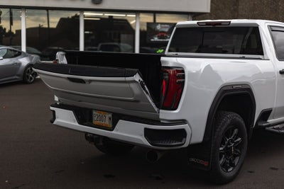 2024 GMC Sierra 2500HD 4WD Crew Cab Standard Bed AT4