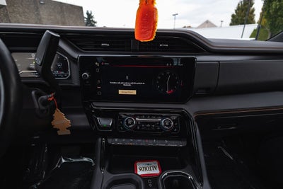 2024 GMC Sierra 2500HD 4WD Crew Cab Standard Bed AT4