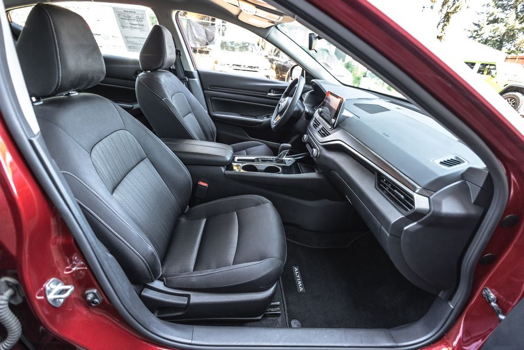 2024 Nissan Altima SV FWD