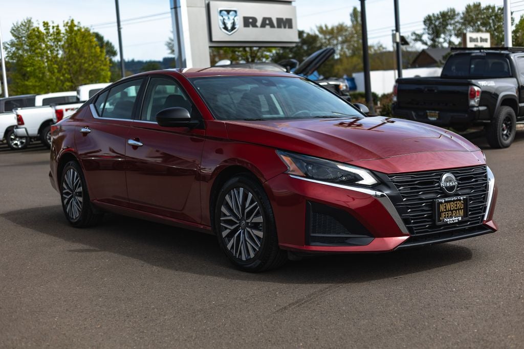 2024 Nissan Altima SV FWD