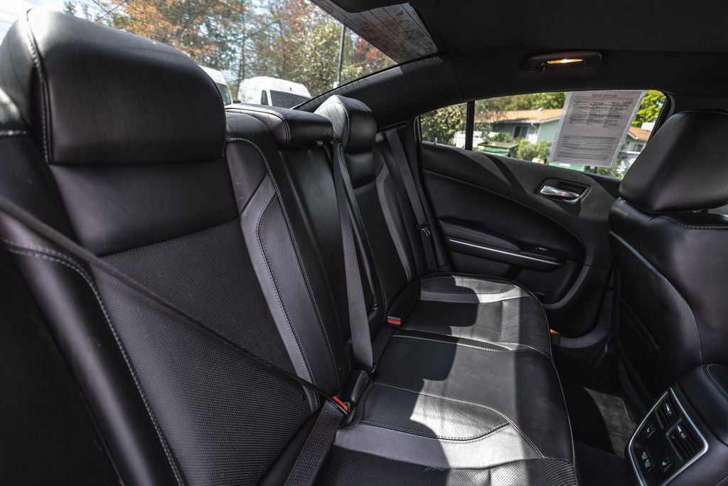 2022 Dodge Charger SXT RWD