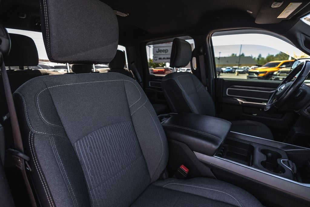 2021 RAM 3500 Big Horn Crew Cab 4x4 6'4' Box