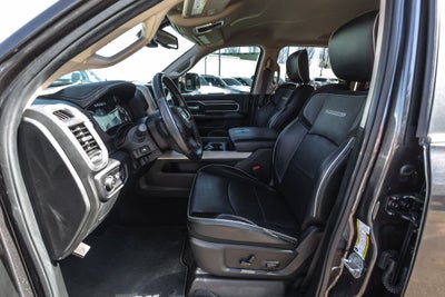 2020 RAM 3500 Laramie Crew Cab 4x4 8' Box
