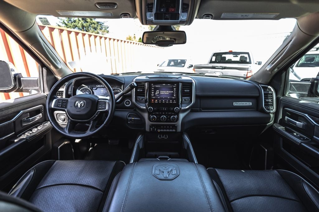 2020 RAM 3500 Laramie Crew Cab 4x4 8' Box