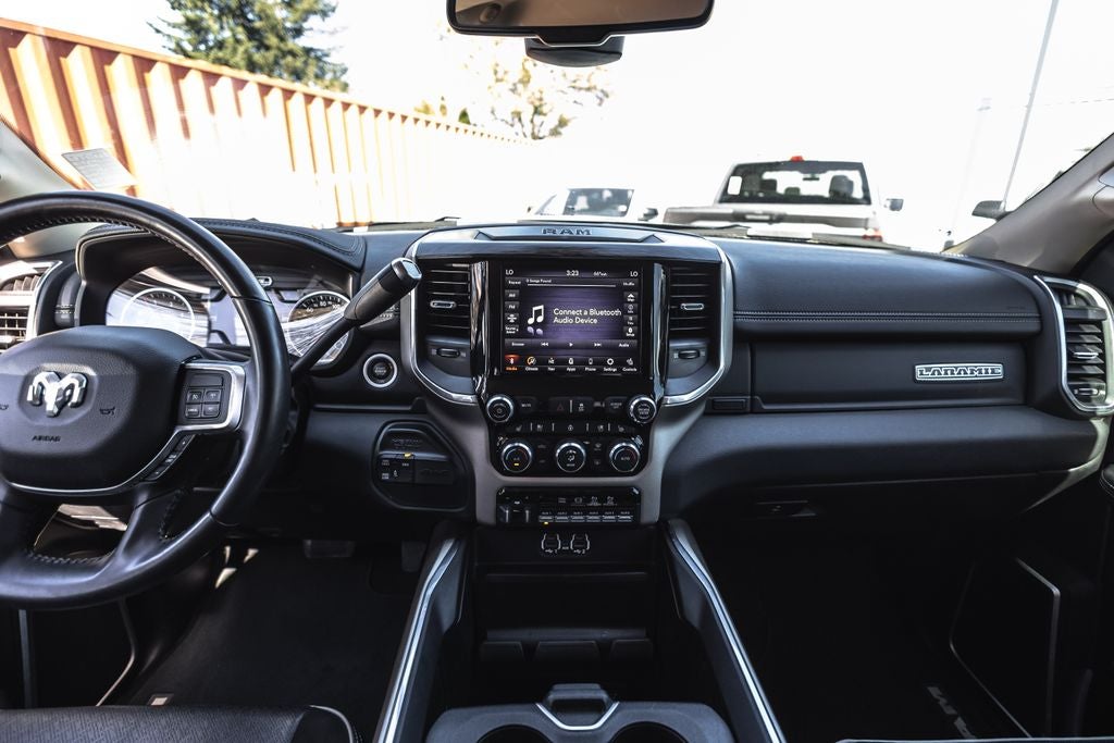 2020 RAM 3500 Laramie Crew Cab 4x4 8' Box