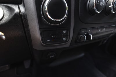 2023 RAM 1500 Classic Tradesman Crew Cab 4x4 5'7' Box