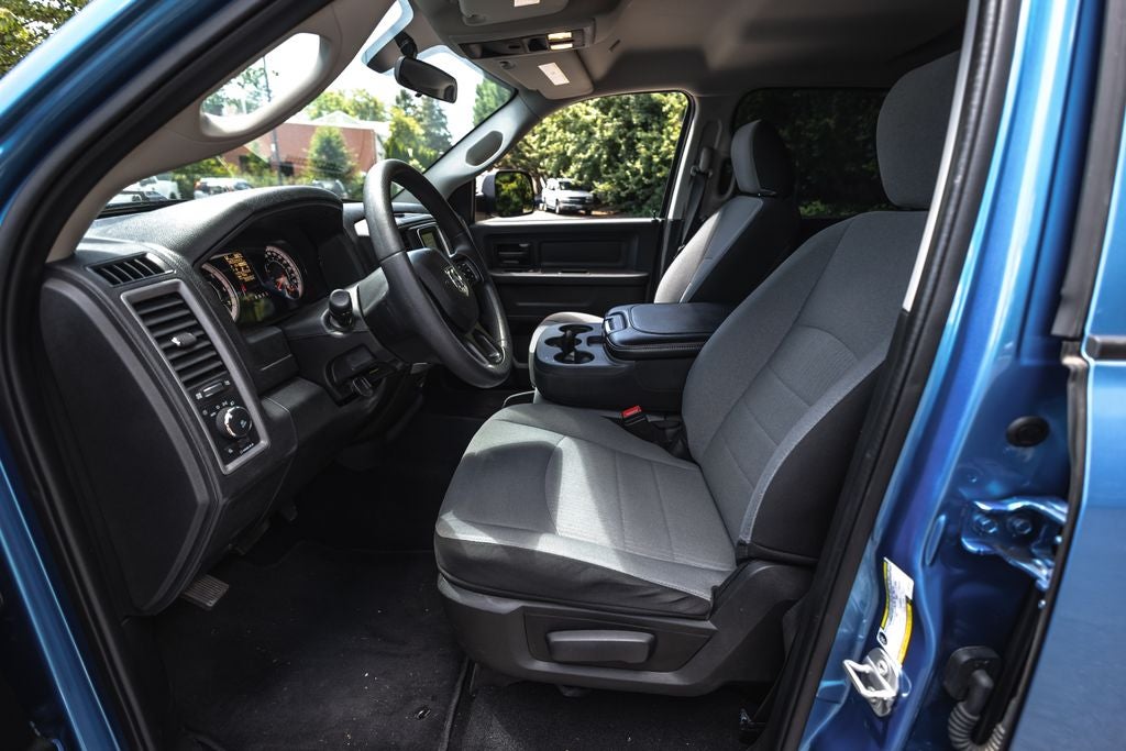 2023 RAM 1500 Classic Tradesman Crew Cab 4x4 5'7' Box
