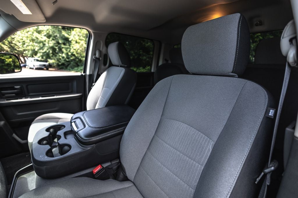 2023 RAM 1500 Classic Tradesman Crew Cab 4x4 5'7' Box