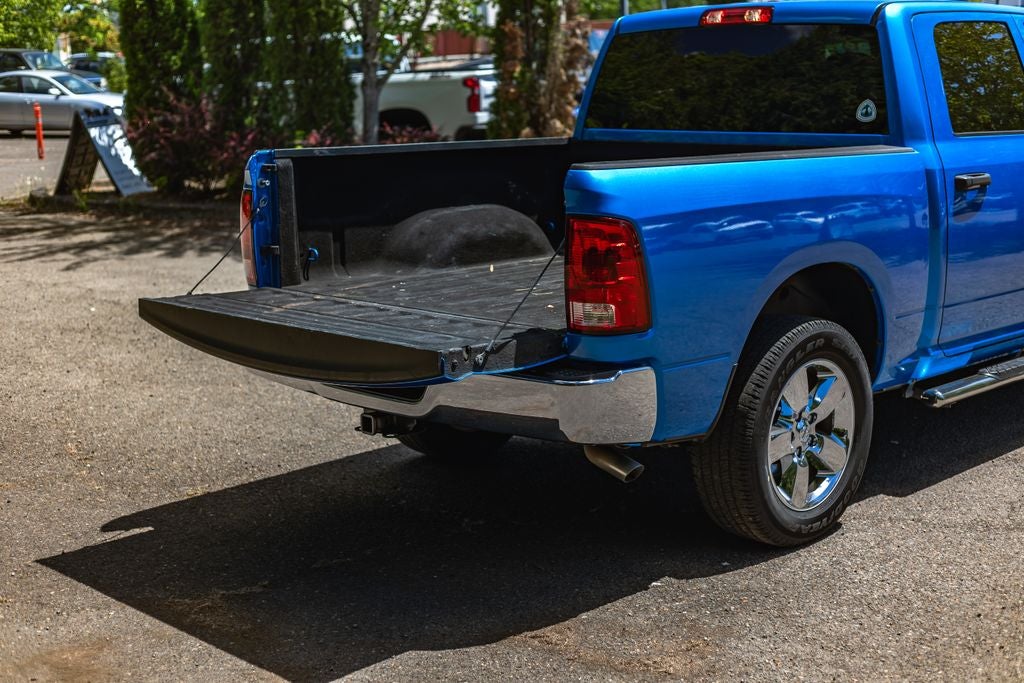 2023 RAM 1500 Classic Tradesman Crew Cab 4x4 5'7' Box