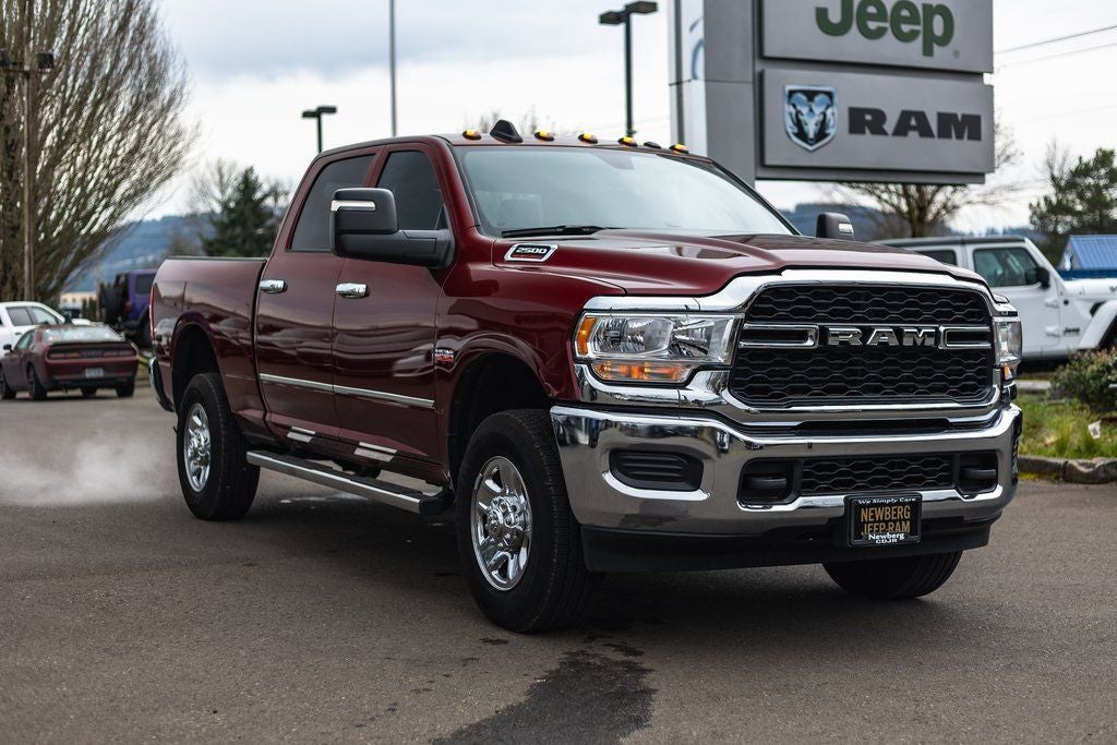 2024 RAM 2500 Tradesman Crew Cab 4x4 6'4' Box