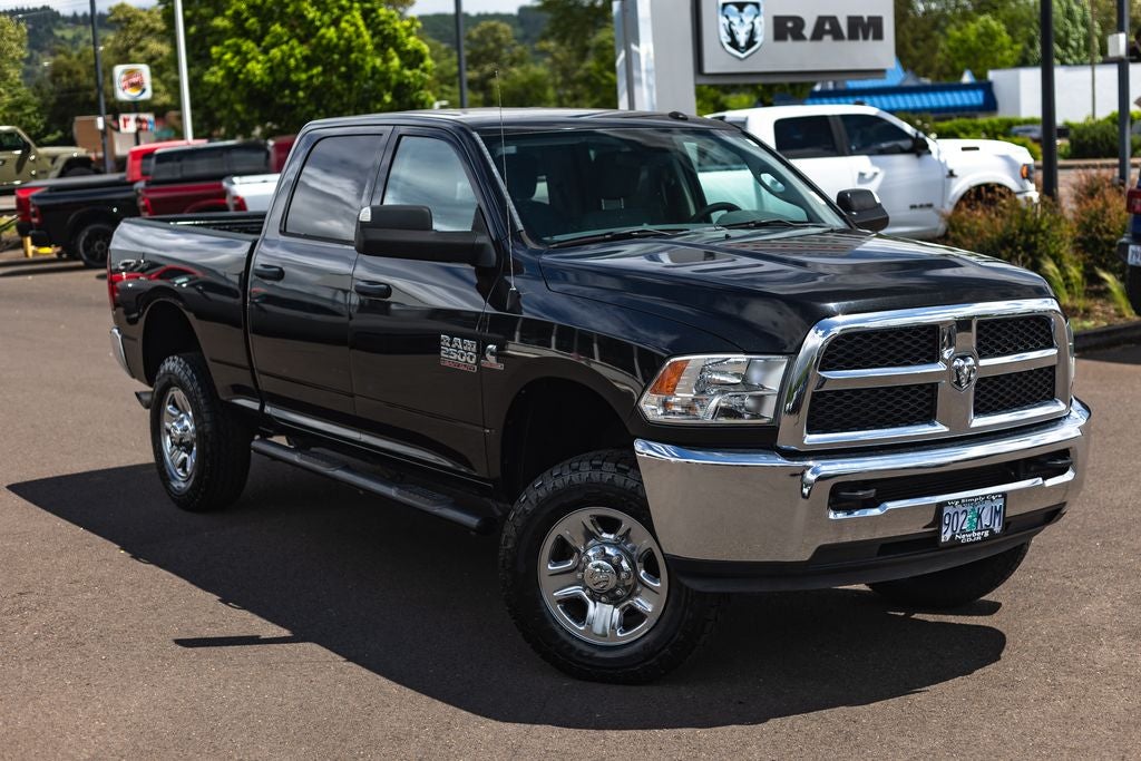 2017 RAM 2500 Tradesman Crew Cab 4x4 6'4' Box