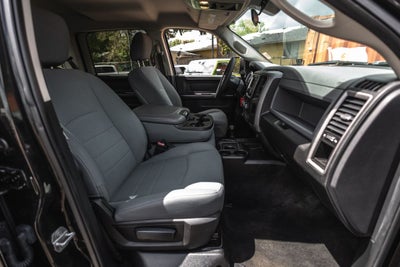 2017 RAM 2500 Tradesman Crew Cab 4x4 6'4' Box