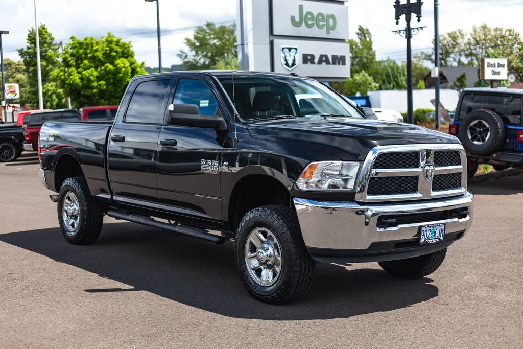 2017 RAM 2500 Tradesman Crew Cab 4x4 6'4' Box