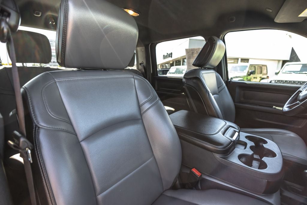 2023 RAM 2500 Tradesman Crew Cab 4x4 8' Box