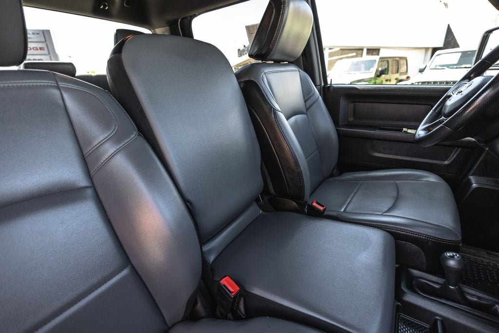 2023 RAM 2500 Tradesman Crew Cab 4x4 8' Box