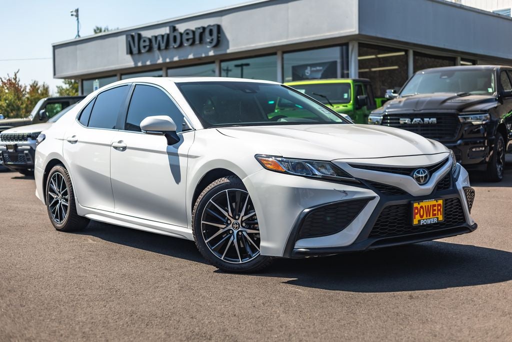 2024 Toyota Camry SE