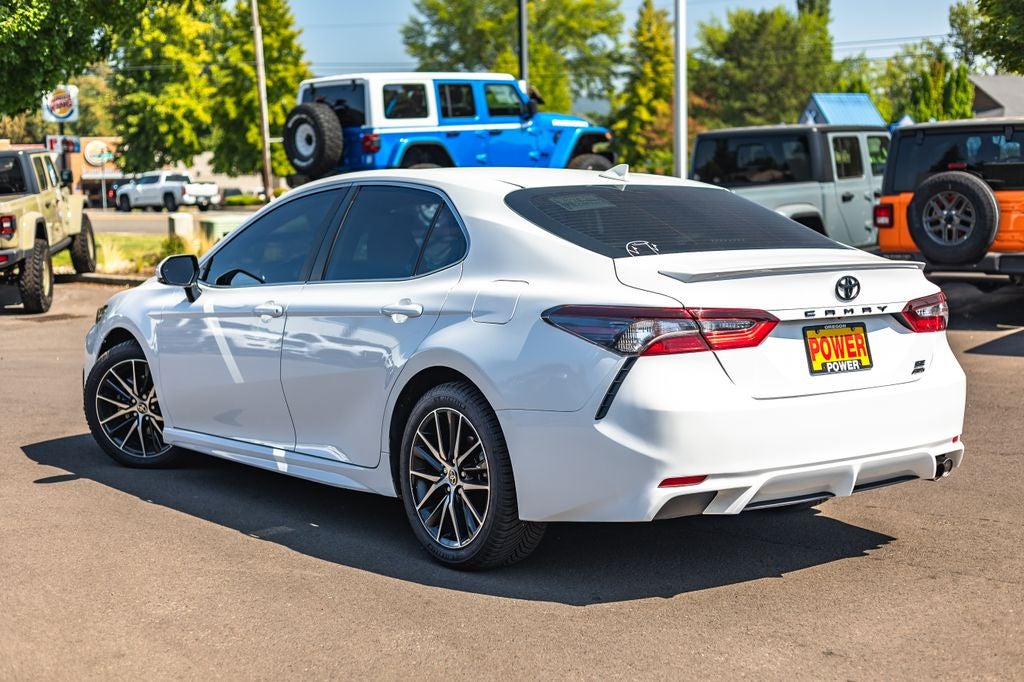 2024 Toyota Camry SE