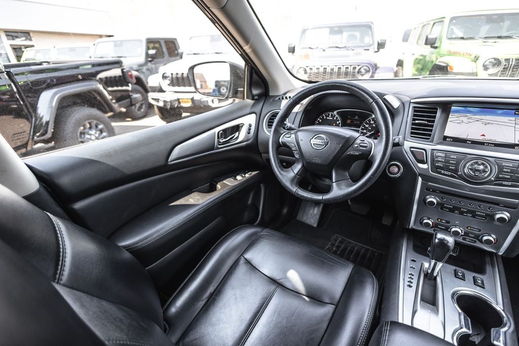 2019 Nissan Pathfinder SL