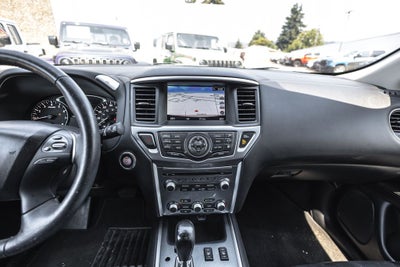 2019 Nissan Pathfinder SL