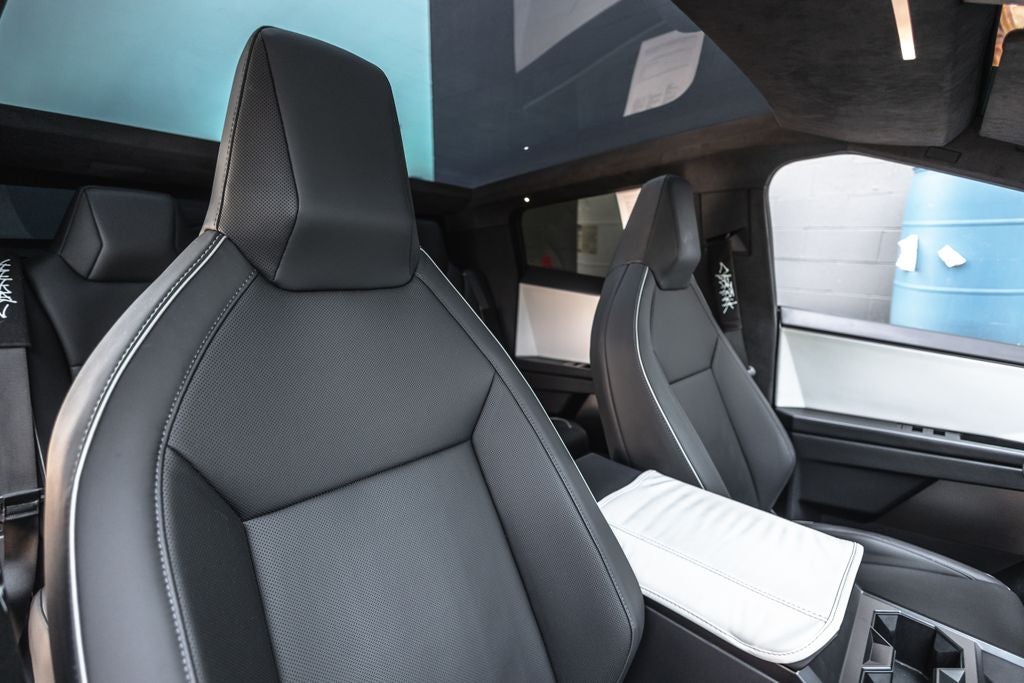 2024 Tesla Cybertruck Cyberbeast