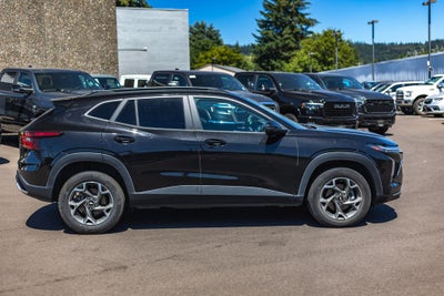 2024 Chevrolet Trax FWD LT