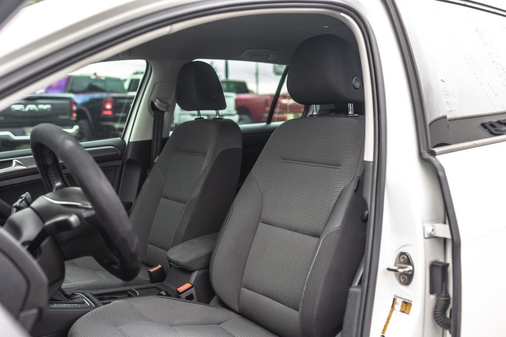 2019 Volkswagen e-Golf SE