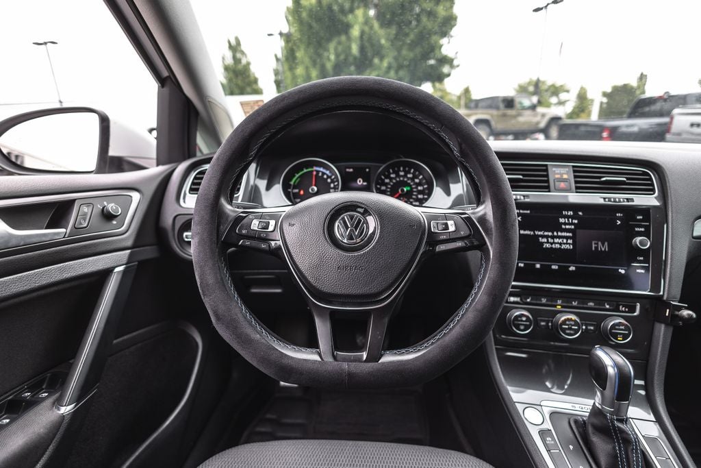 2019 Volkswagen e-Golf SE