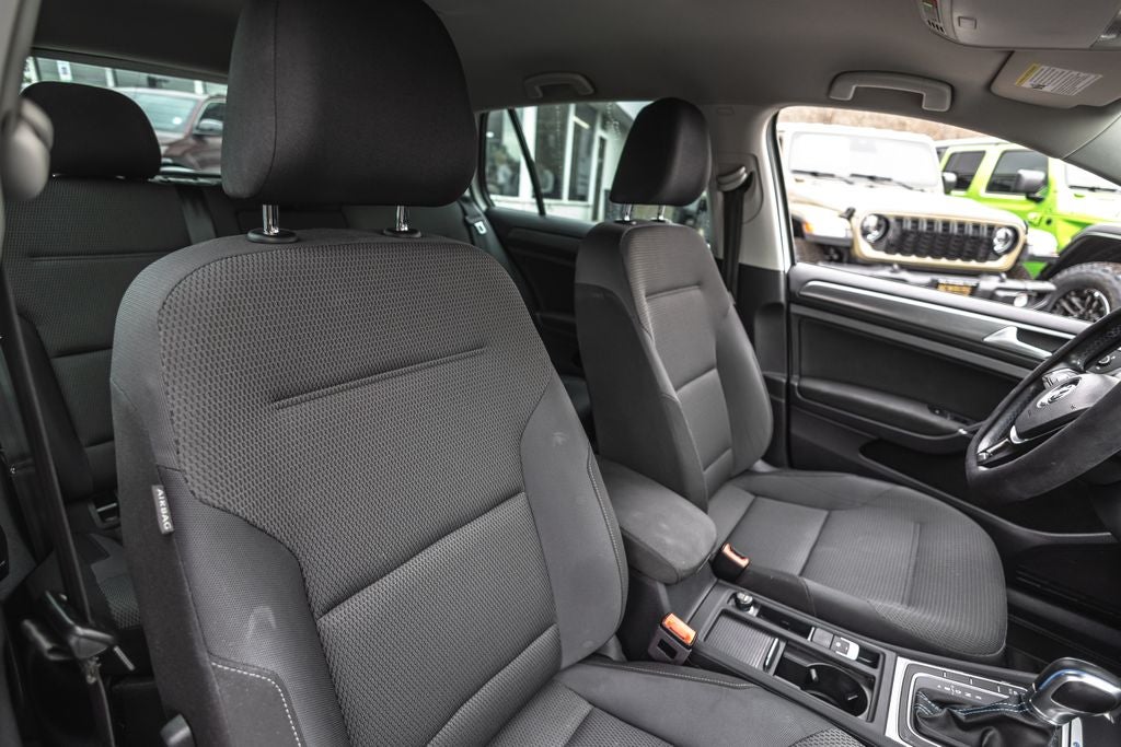 2019 Volkswagen e-Golf SE